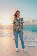 Leopard T-Shirt Oversized – TraumStück Sylt – Schwarz, Vorderansicht