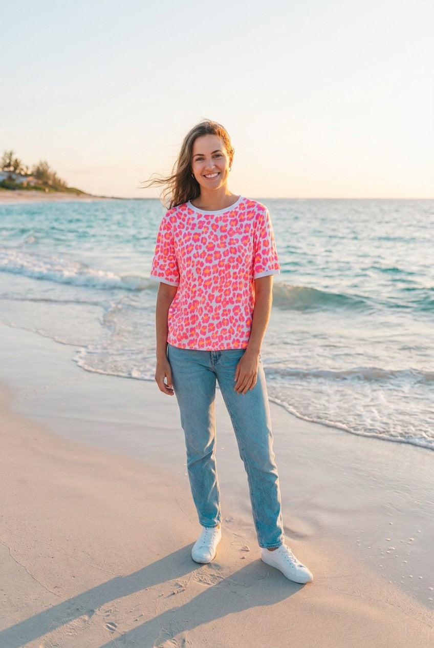 Leopard T-Shirt Oversized – TraumStück Sylt – Rosa, Vorderansicht