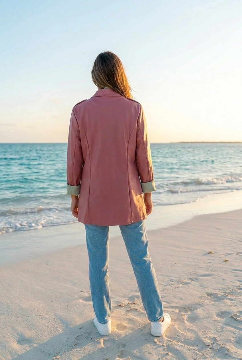 Kunstleder-Jacke Weiß/Rot offen – TraumStück Sylt – Rot, Rückansicht