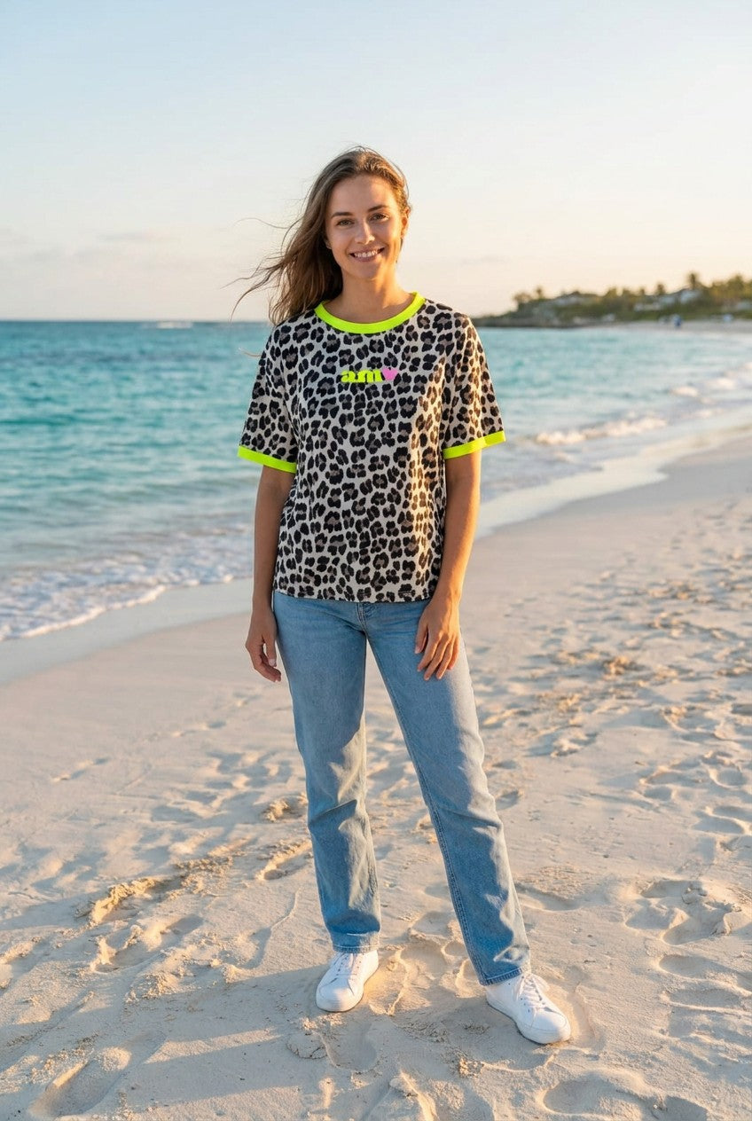 T-Shirt Leopard Oversized – TraumStück Sylt – Gelb, Vorderansicht