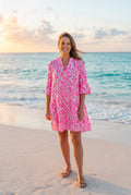 Kleid Pink Ornament V-Ausschnitt – TraumStück Sylt – Pink, Vorderansicht