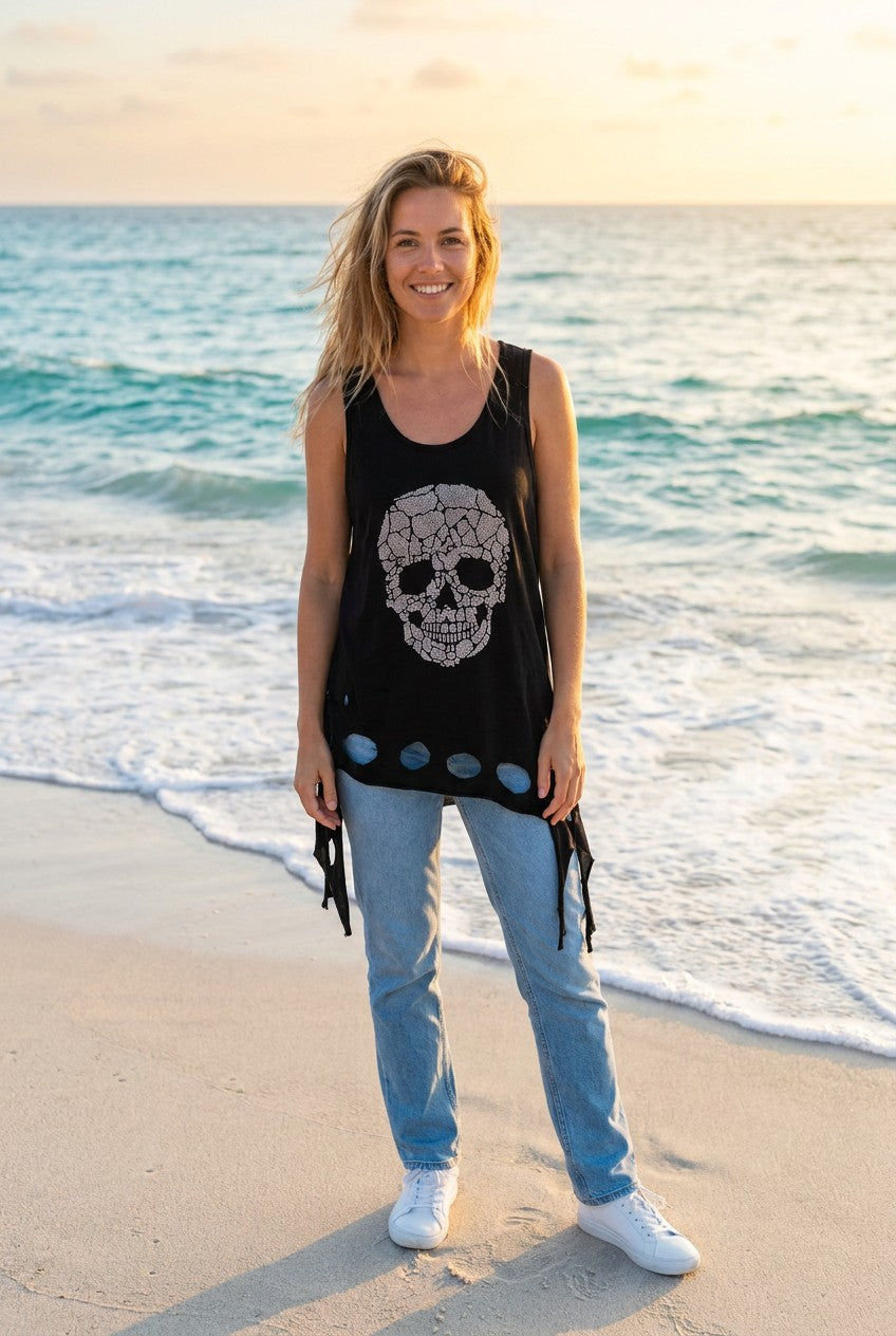 Tank Top Totenkopf Strass-Print – TraumStück Sylt – Schwarz, Vorderansicht