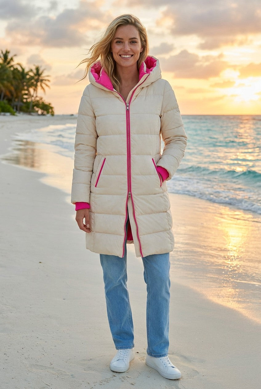 Zwillingsherz Steppmantel Oversized Knielang – Hellbeige, Vorderansicht