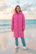 Zwillingsherz Steppmantel Oversized Knielang – Neonpink, Vorderansicht