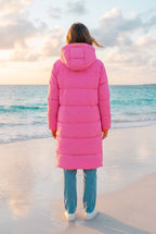 Zwillingsherz Steppmantel Oversized Knielang – Neonpink, Rückansicht