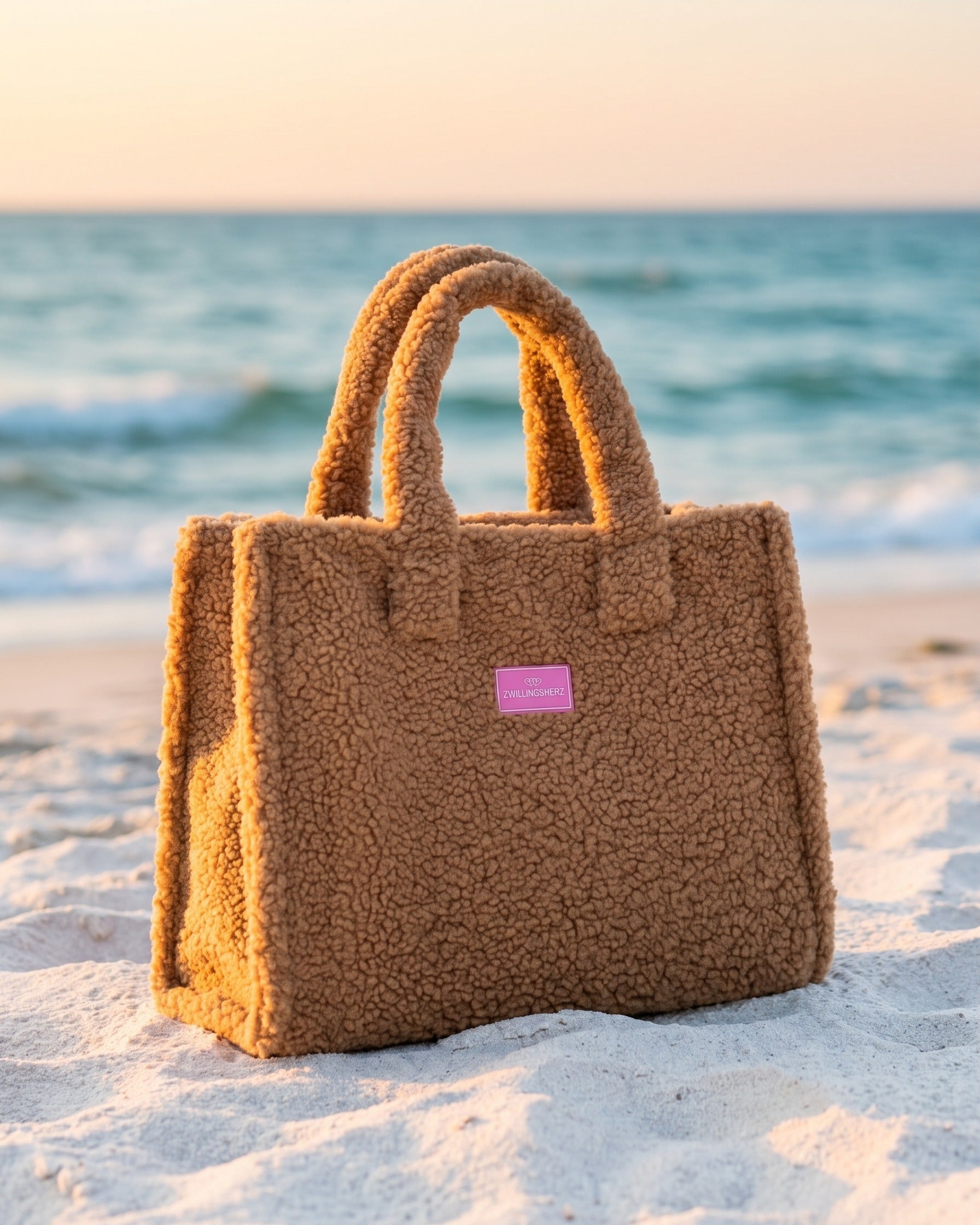Zwillingsherz Shopper Teddyfell – TraumStück Sylt – Braun, Vorderansicht