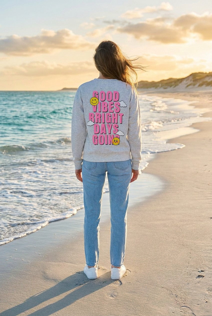Oversized Sweatshirt mit Schriftzug-Print – TraumStück Sylt – Hellgrau, Rückansicht