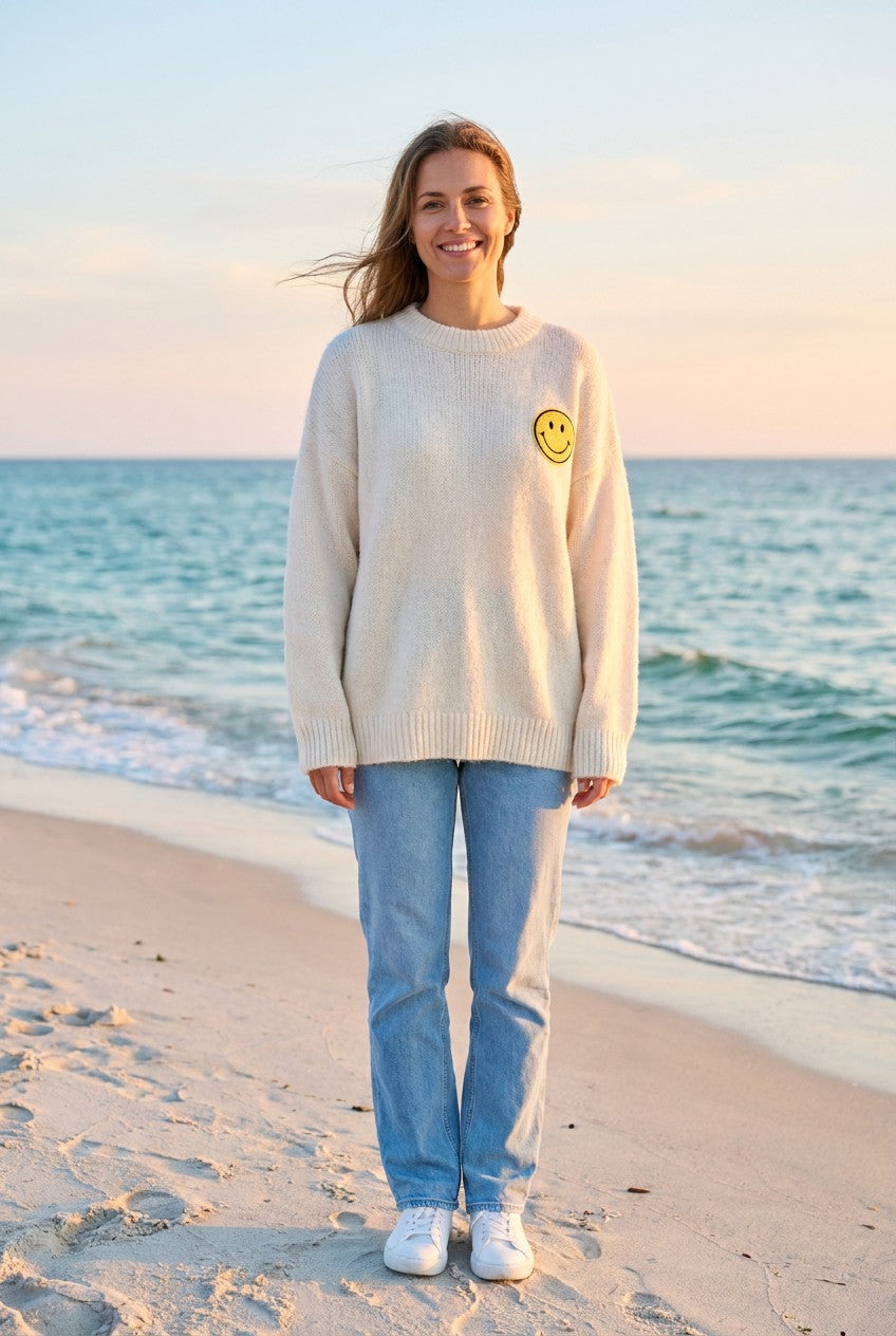 Strickpullover Oversized mit Rückenprint – TraumStück Sylt – Weiß, Vorderansicht