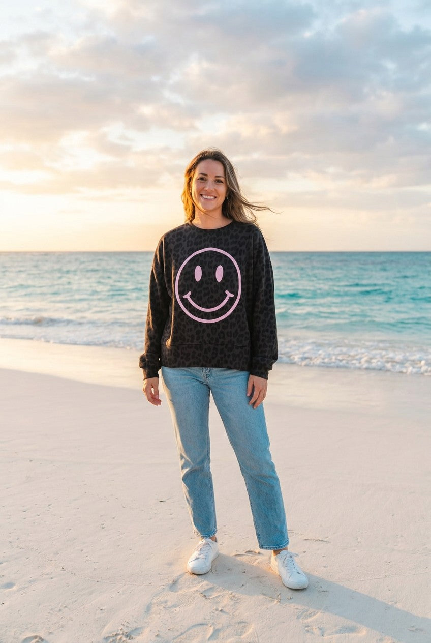 Sweatshirt Oversized Leopardenmuster – TraumStück Sylt – Brau, Vorderansicht