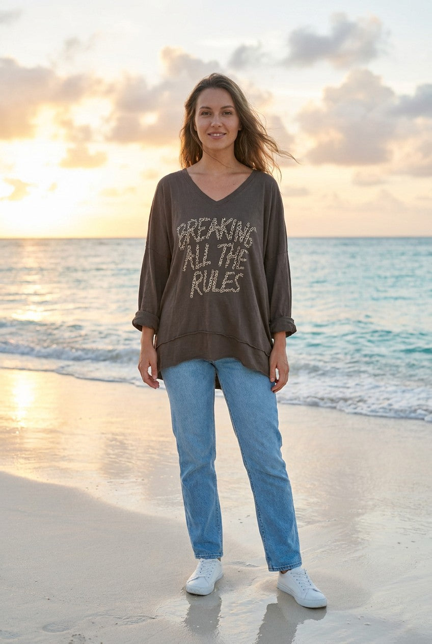 T-Shirt Leo-Print Oversized – TraumStück Sylt – Dunkelbraun, Vorderansicht