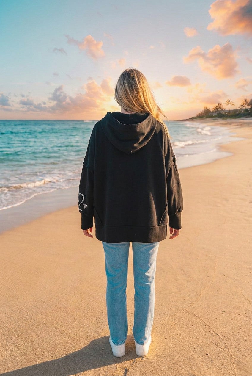 Hoodie Oversized Leopardenprint – TraumStück Sylt – Schwarz, Rückansicht