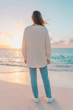 Pullover Oversized Glitzer-Schriftzug – TraumStück Sylt – Beige, Rückansicht