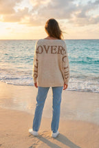 Strickpullover oversized mit Herzmotiv – TraumStück Sylt – Beige, Rückansicht