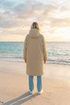Regatta Umziehkleid Robe Regenmantel Knielang – TraumStück Sylt – Barleycorn, Rückansicht