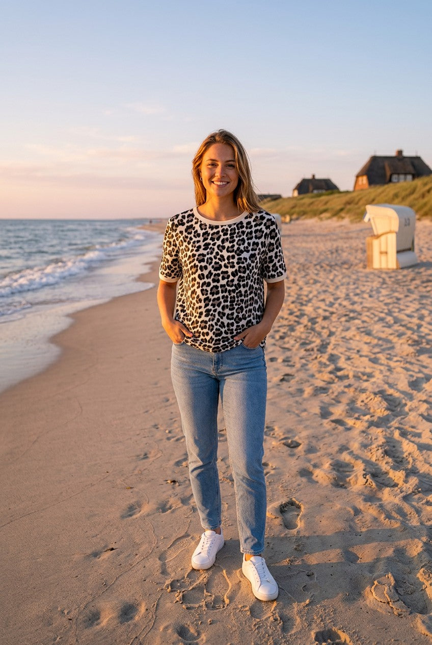Oversized Leo T-Shirt Damen – TraumStück Sylt